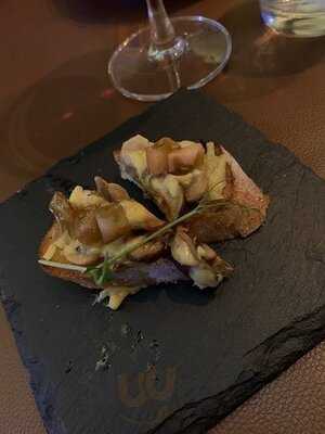 Mirror & Vegan Concept