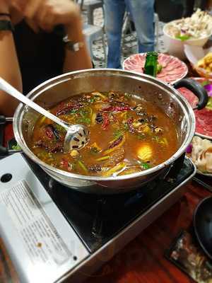 尚上下夏 - 養生雞煲火鍋 