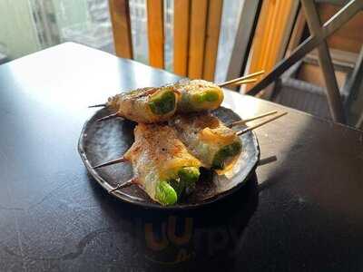 Mokumoku Yakiton (the Lamma Tower)