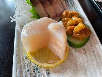 Mokumoku Yakiton (the Lamma Tower)