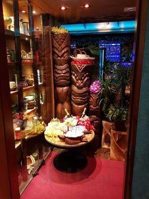 Wahtiki Island Lounge