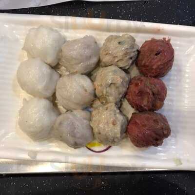 一品雞煲火鍋 (荃灣店)