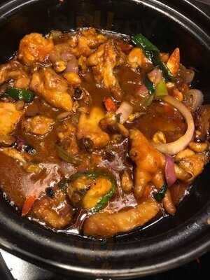 一品雞煲火鍋 (荃灣店)