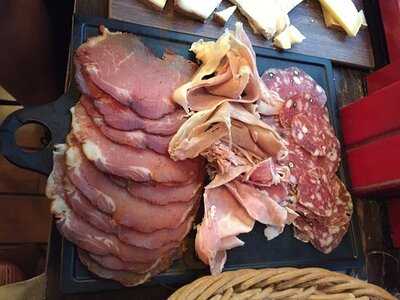 Lqv Le Quinze Vins (wan Chai)