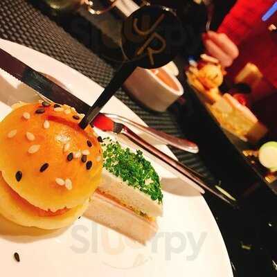 Le CafÉ De Joël Robuchon