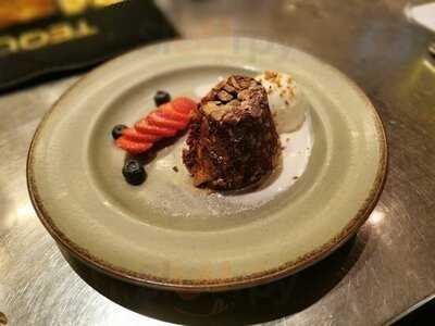 Table 18 Dining Cafe & Bar