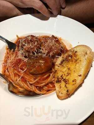 Dan Ryan's Chicago Grill (ocean Terminal)