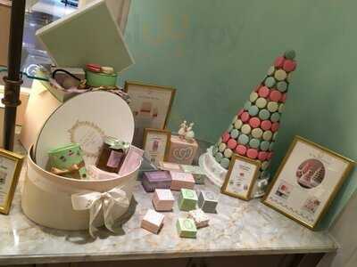 Ladurée (港威商場)