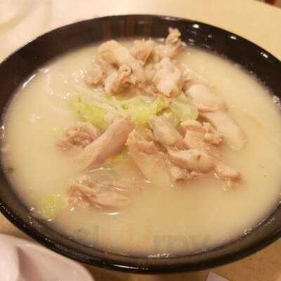 生記鮮魚湯米線