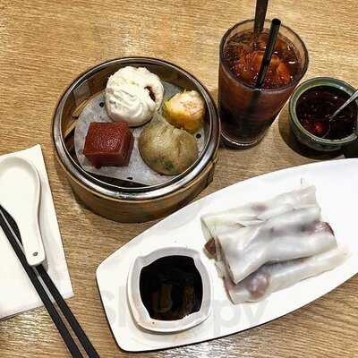 生記鮮魚湯米線