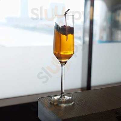 堤岸酒吧及餐廳