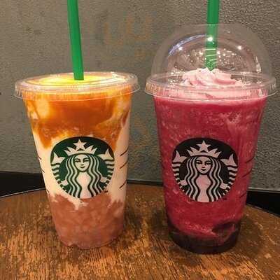 星巴克(荃新天地店)