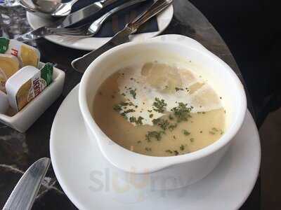 Levelthirty Lounge & Bar