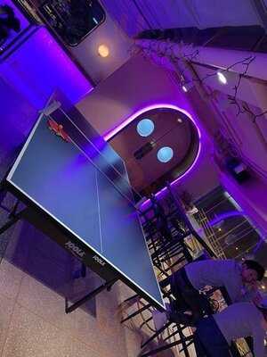 Strokes Hk Minigolf Bar & Restaurant