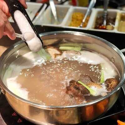 大鍋口海鮮火鍋店 (荃灣)