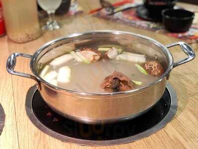 大鍋口海鮮火鍋店 (荃灣)