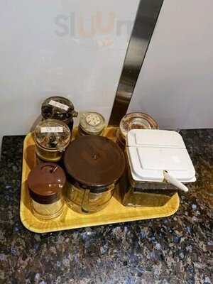 雲南阿老表黑羊湯鍋米線 (佐敦)