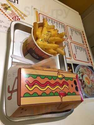 Iconic H 特色熱狗店