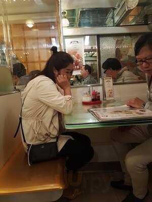 Tsui Wah - Wan Chai Shop