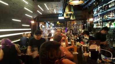 De Luna Tapas Bar And Restaurant