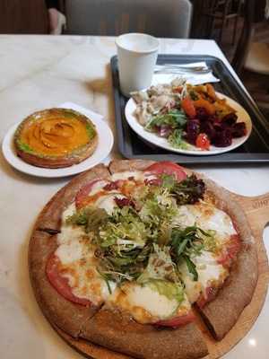 Passion By Gerard Dubois (利東街)