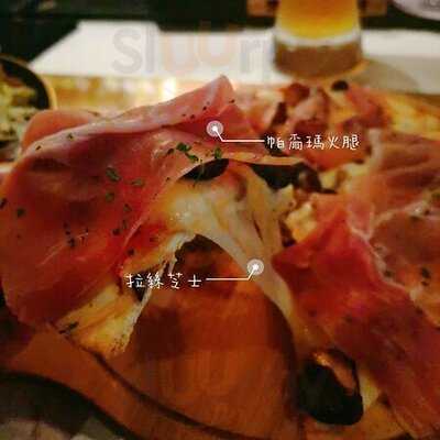 Channel 3 Tapas Bar & Restaurant