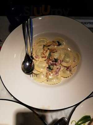 Pizza Express (帝國中心)