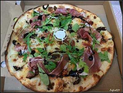 Pizza Express (帝國中心)