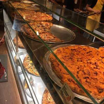 Paisano's Pizzeria & Sub Shop