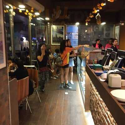 Paisano's Pizzeria & Sub Shop