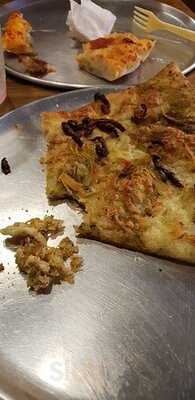 Paisano's Pizzeria & Sub Shop