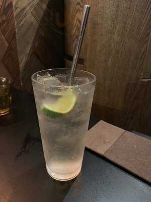 Konfusion Restaurant And Bar