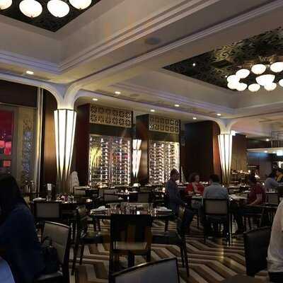 峰景餐廳 (the One)