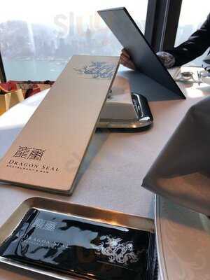 Dragon Seal Restaurant And Bar