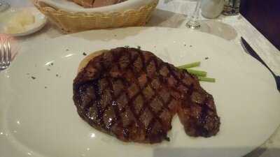 W28牛扒屋 (九龍東智選假日酒店)