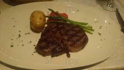 W28牛扒屋 (九龍東智選假日酒店)