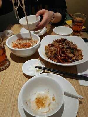 翡翠拉麵小籠包