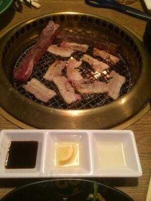 盛八日式燒肉店