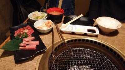 盛八日式燒肉店