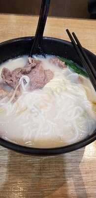 譚仔三哥米線 (九龍貿易中心)