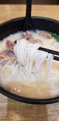 譚仔三哥米線 (九龍貿易中心)