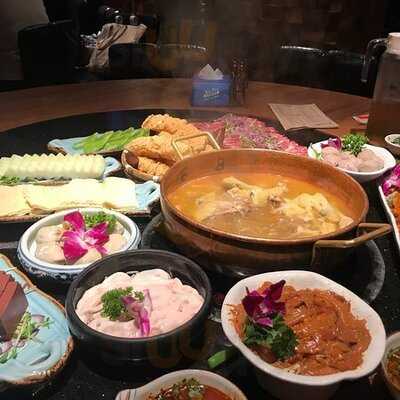 大紅袍火鍋料理 (順輝大廈)