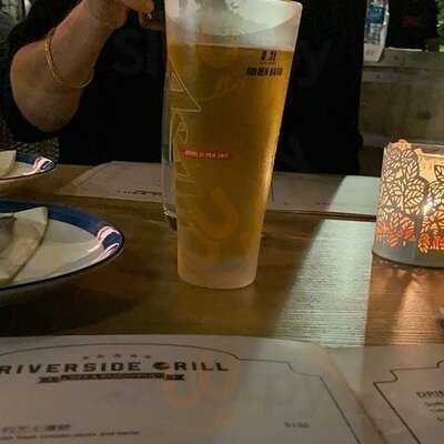 Riverside Grill