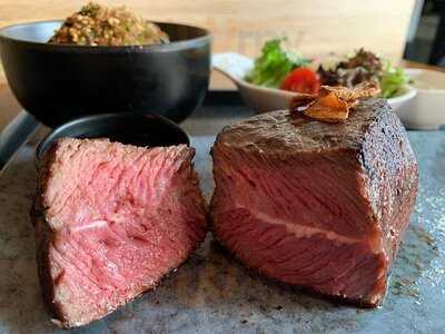 Steak Bar