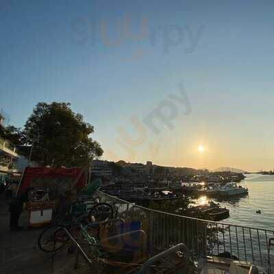 The Pink Pig Music Bar And Restaurant