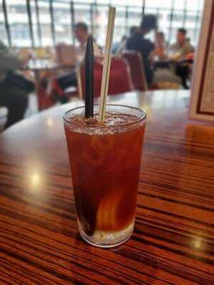 女人街食飯公司