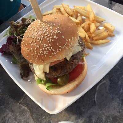 Stormies, Elements, Kowloon Station