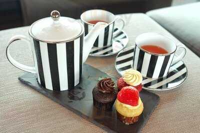 Sugar (bar.deck.lounge)