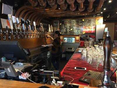 The Roundhouse - Chicken + Beer