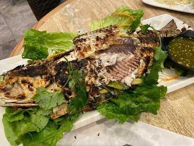 品越越式料理 (雅兰中心)